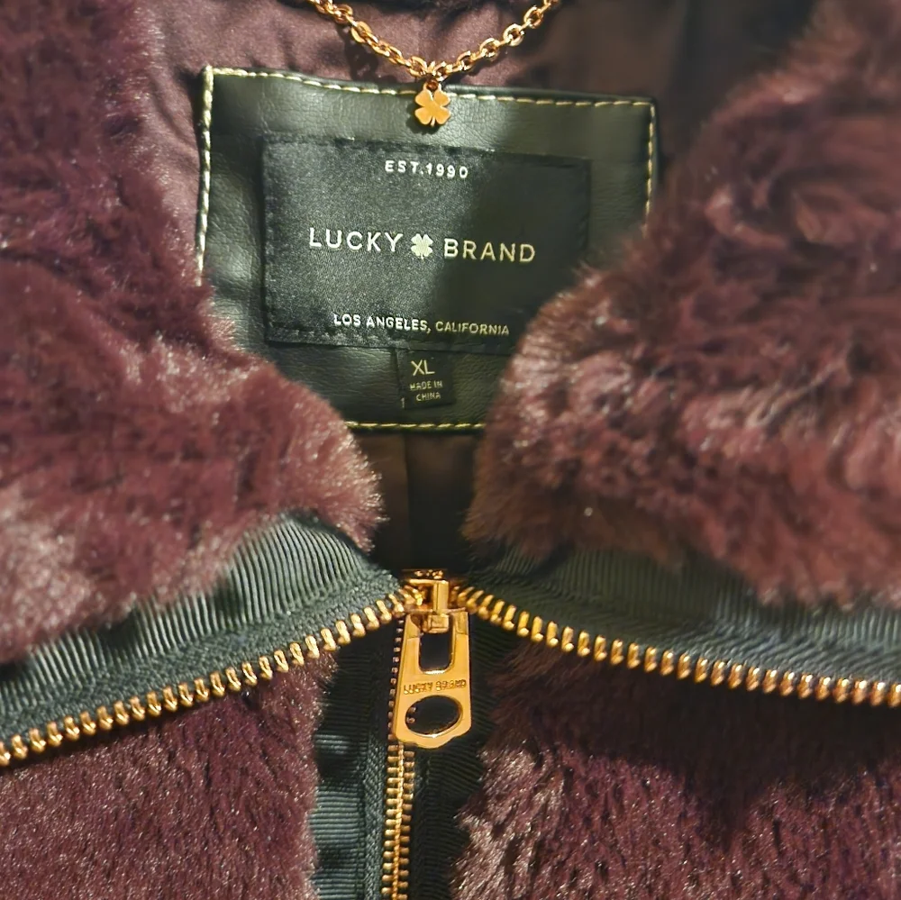 Lucky Brand Burgundy Teddy Jacket with Oversized Fit and Cozy Plush Texture Nwot - Picture 2 of 10